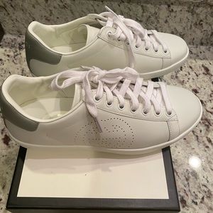 Women’s Ace sneaker with Interlocking G/ size 38 fits women size 7-7.5